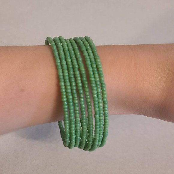Green Beaded Coil Bracelet - Picture 7 of 8